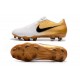 Crampon Nouveaux Nike Phantom Vnm Elite FG Or Blanc Noir