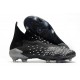 Crampons adidas Predator Freak + FG Noir Gris Blanc