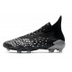 Crampons adidas Predator Freak + FG Noir Gris Blanc