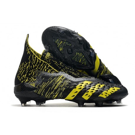 Crampons adidas Predator Freak + FG Noir Jaune