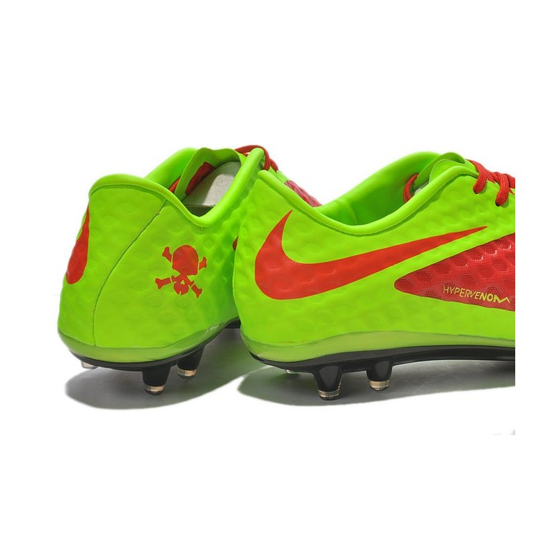 chaussure de foot nike rouge