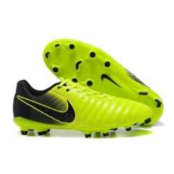 Nouvelle chaussure de foot Nike Tiempo Legend 7 FG Volt Noir