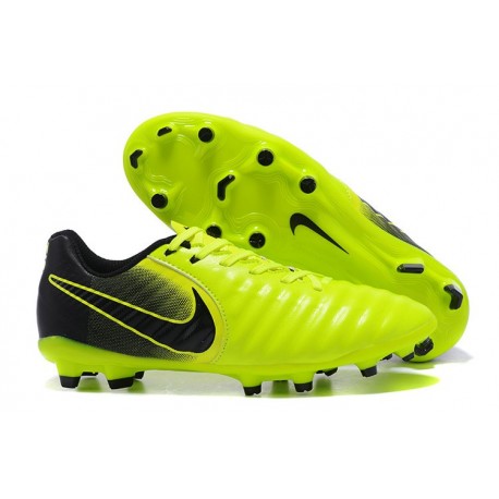 Nouvelle chaussure de foot Nike Tiempo Legend 7 FG Volt Noir