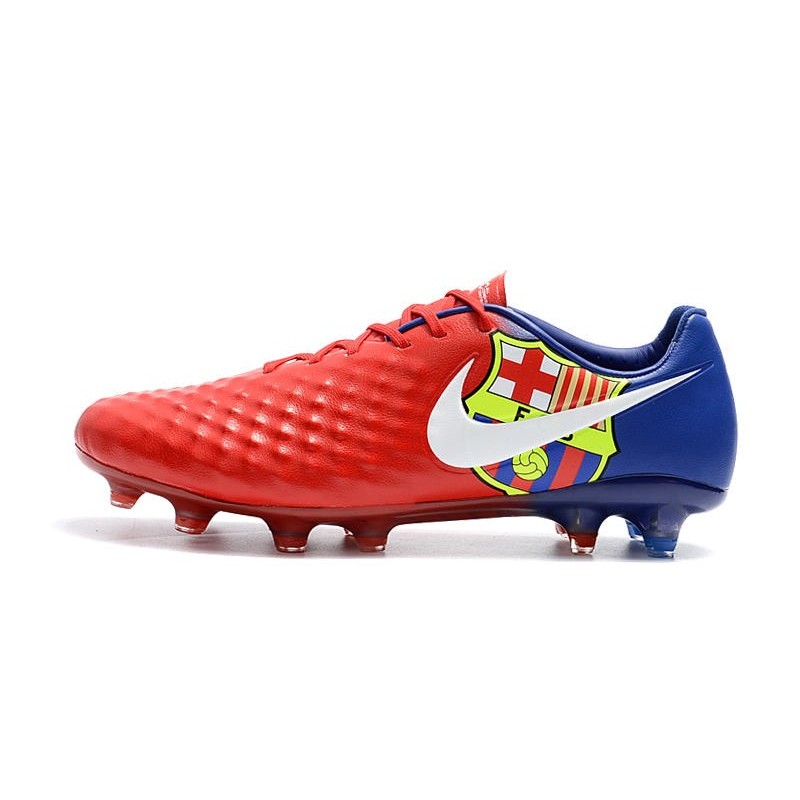 crampons foot nike magista
